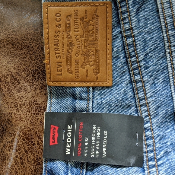 LEVI'S Wedgie Icon icon Jeans in Shut Up-27 - Picture 16 of 16